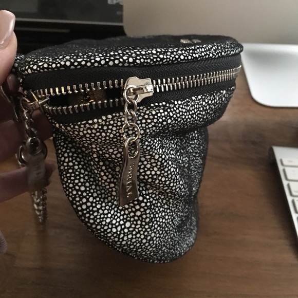 Sorial New York half moon shaped crossbody - Picture 4 of 4